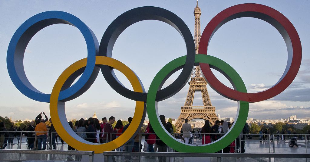 JO Paris 2024 : la flamme olympique allumée, le décompte commence