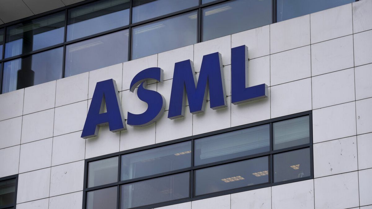 ASML results spook market as sales drop below expectations thumbnail