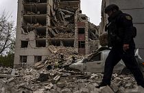 Le maceri di un edificio dopo l'attacco russo su Chernihiv 