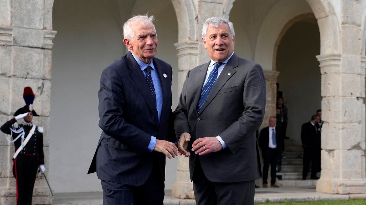 Josep Borrell és Antonio Tajani olasz külügyminiszter