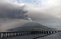 Το ηφαίστειο Ρουάνγκ στην Ινδονησία