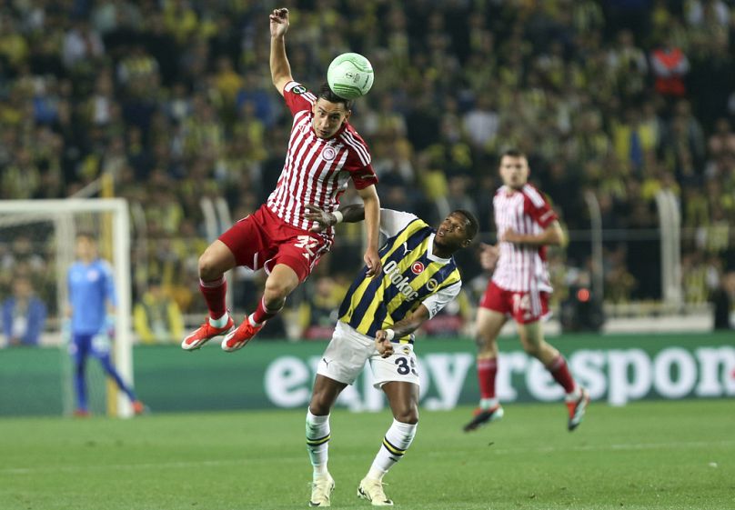 Olympiakos, Fenerbahçe'yi eledi