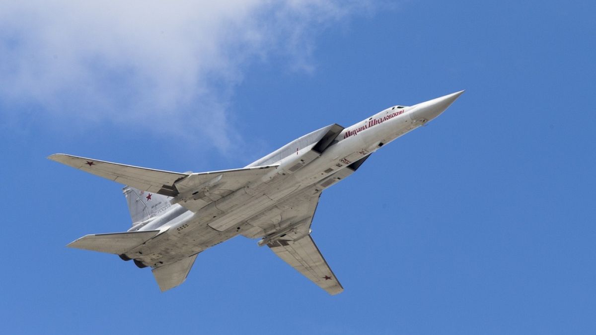 Ukrayna Rus hava sahasında stratejik bombardıman uçağı düşürdüğünü açıkladı