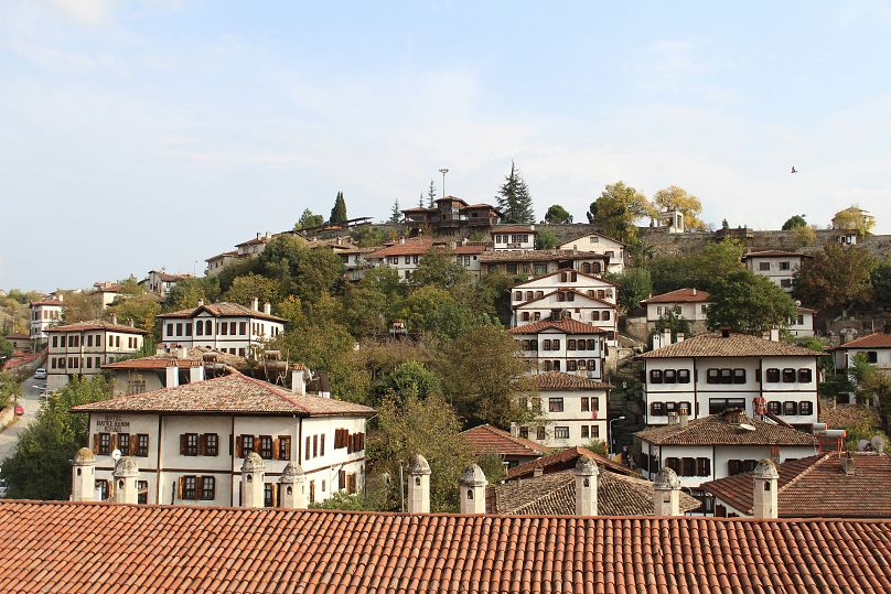 Views across the iconic red roofs of Safranbolu, Türkiye.