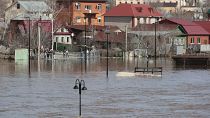 La Russie et le Kazakhstan sont toujours en proie à des inondations sans précédent