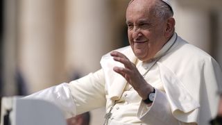 Pope Francis renews call for peace in the Middle East and Ukraine