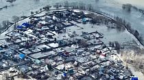 Imagen aérea de una zona anegada por las inundaciones que sufren varias regiones de Rusia y Kazajistán.