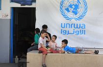 أطفال في مخيم عين الحلوة للاجئين الفلسطينيين في لبنان ـ أرشيف