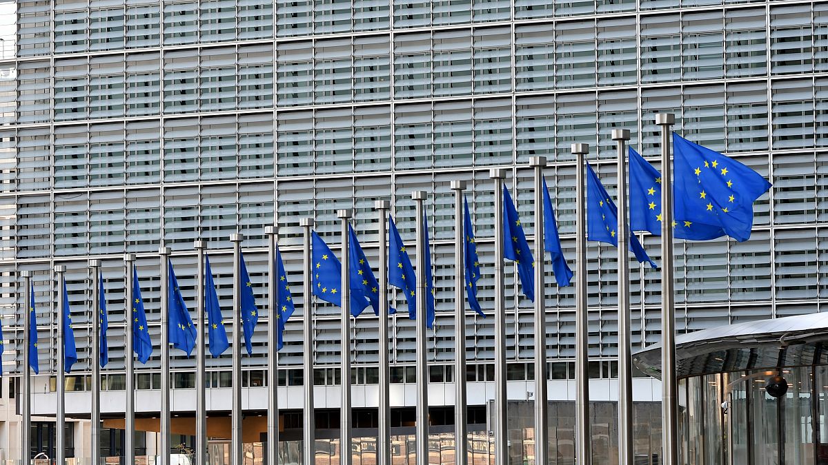 Комисията на ЕС използва нови правомощия, за да атакува неназована
