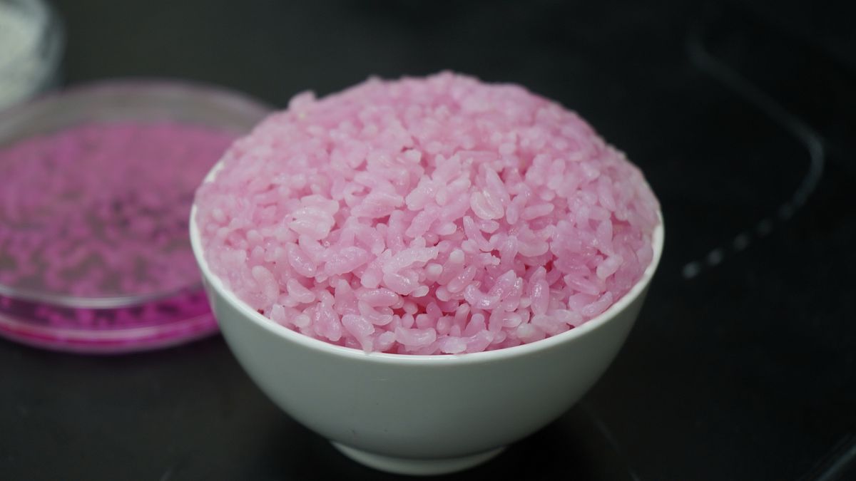 Could this pink rice be the food of the future? Scientists say it’s more nutritious than normal rice thumbnail