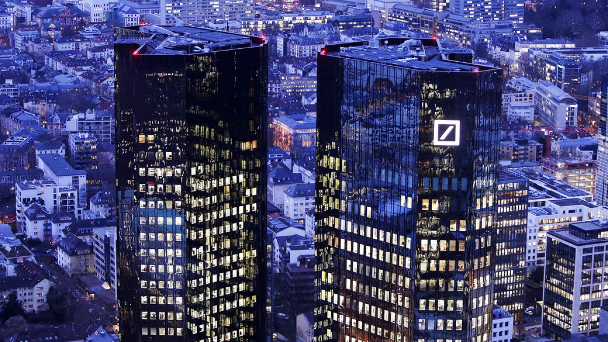 Deutsche Bank sees 11-year high quarterly profit, boosted by investment wing thumbnail