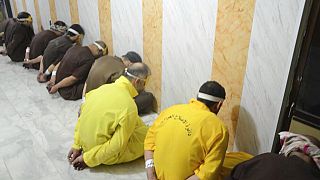 Arşiv -- Irak IŞİD'in yenilgiye uğratılmasından bu yana yüzlerce şüpheli militanı yargıladı ve çok sayıda toplu infaz gerçekleştirdi