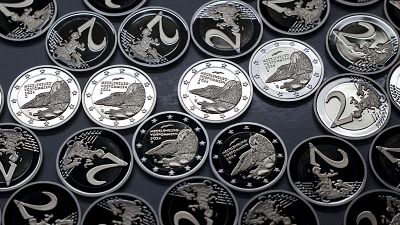 عملات معدنية جديدة بقيمة 2 يورو- دار سك العملة في هامبورغ - أرشيف