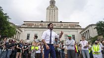 Estudantes da Universidade do Texas convocaram protesto na quinta-feira