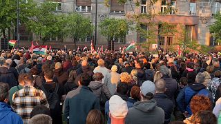Magyar Péterék tüntetése a Belügyminisztérium előtt - Budapest, 2024. április 26. 
