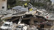 غارة إسرائيلية تدمر منزلًا في قرية حنين جنوب لبنان