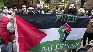 George Washington Üniversitesi öğrencileri kampüste Filistinlilere destek mitingi düzenledi