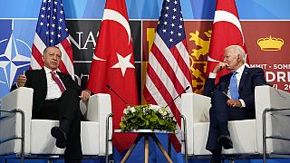Erdoğan ile Biden'ın Beyaz Saray'da gerçekleşmesi planlanan görüşmesi ertelendi