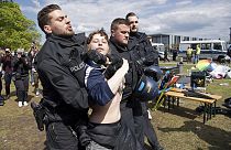 Берлин. Полиция разгоняет лагерь пропалестинских активистов