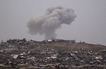 Füstoszlop a Gázai övezet fölött