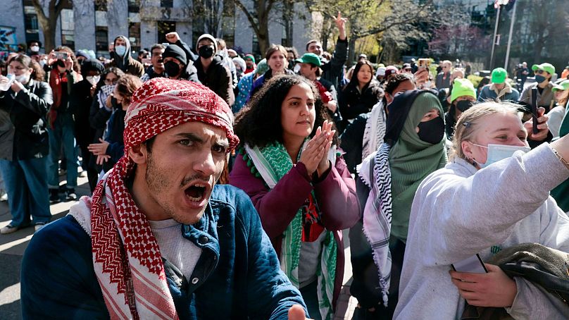 تجمع اعتراضی علیه کشتار غیرنظامیان و حمایت غرب از حمله اسرائیل به غزه در دانشگاه نورت‌ایسترن شهر بوستون آمریکا