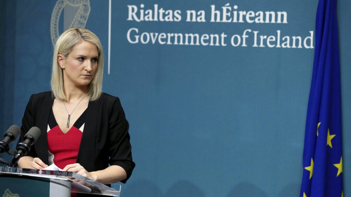 Британски и ирландски министри ще се срещнат на фона на спора за миграцията