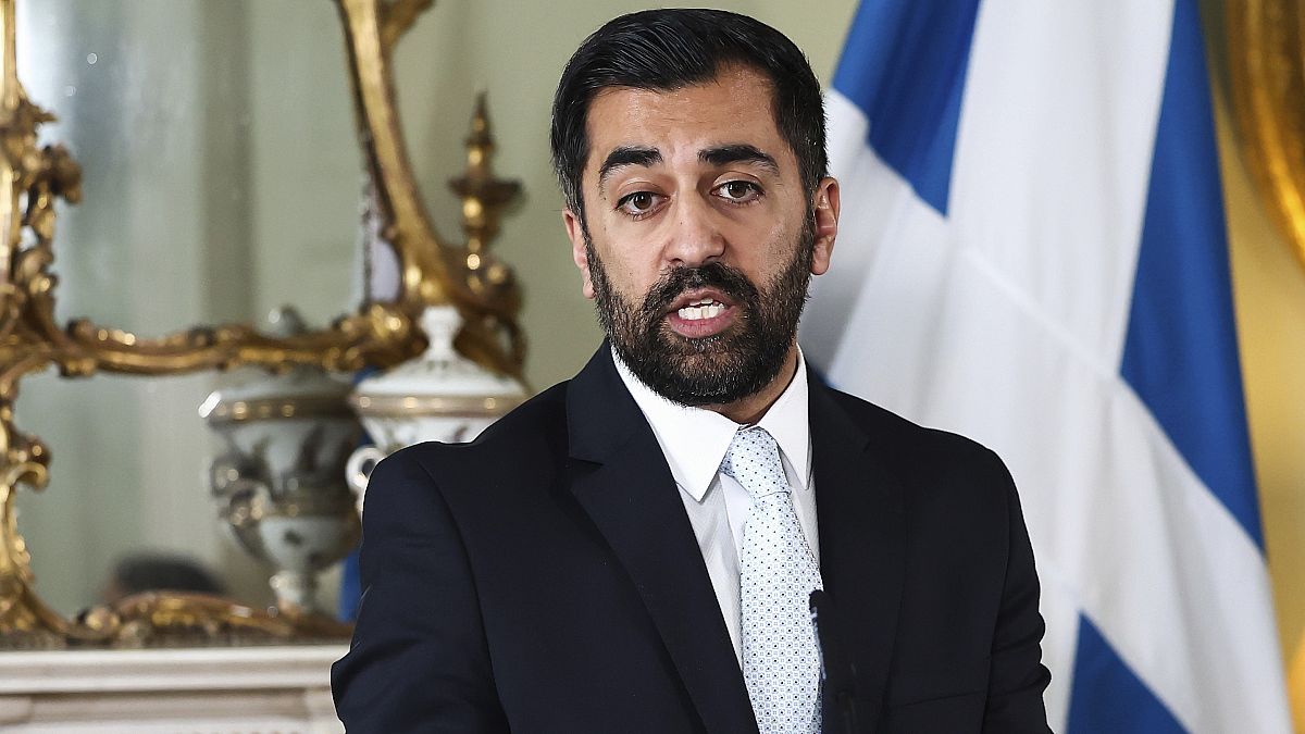 Humza Yousaf skót első miniszter sajtótájékoztatót tart