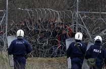 Türkiye'den Yunanistan'a geçmeye çalışan göçmenleri polis engelledi (arşiv)
