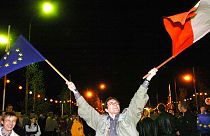 ARCHIVO: Celebraciones de la ampliación de la UE el 1 de mayo de 2004 en la frontera entre Alemania y Polonia