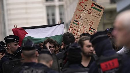Science Po'da Filistin destekçisi öğrencilerin protestosu