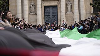 Guerre Israël-Hamas : la Sorbonne évacuée après une manifestation