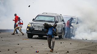 Bomb attack in northern Kenya kills 5 people near the border with Somalia