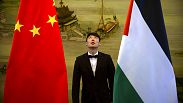 Çin ve Filistin bayrakları