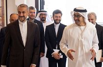 وزیر خارجه ایران (سمت چپ) و امارات (راست)