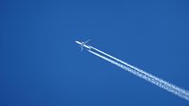 The EU has plans to require airlines to monitor contrails. 