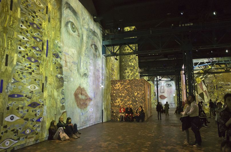 Gustav Klimt immersive experience in Paris