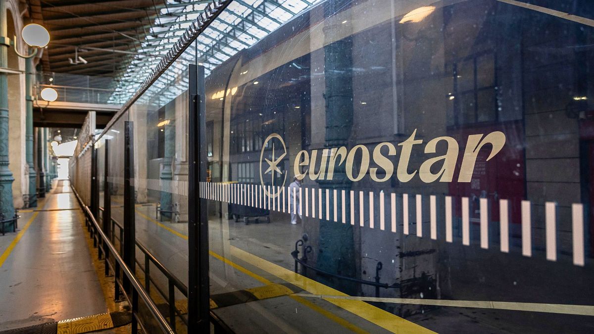 ‘Deliberately ambitious’: Eurostar promises to power its trains with 100% renewable energy by 2030 thumbnail