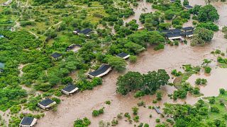 الفيضانات تجتاح محمية ماساي مارا في كينيا