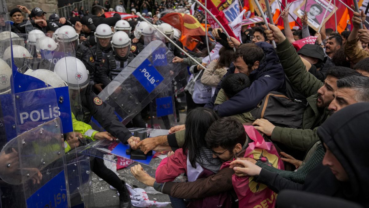 Watch: Protesters clash with police in Istanbul on Labour Day