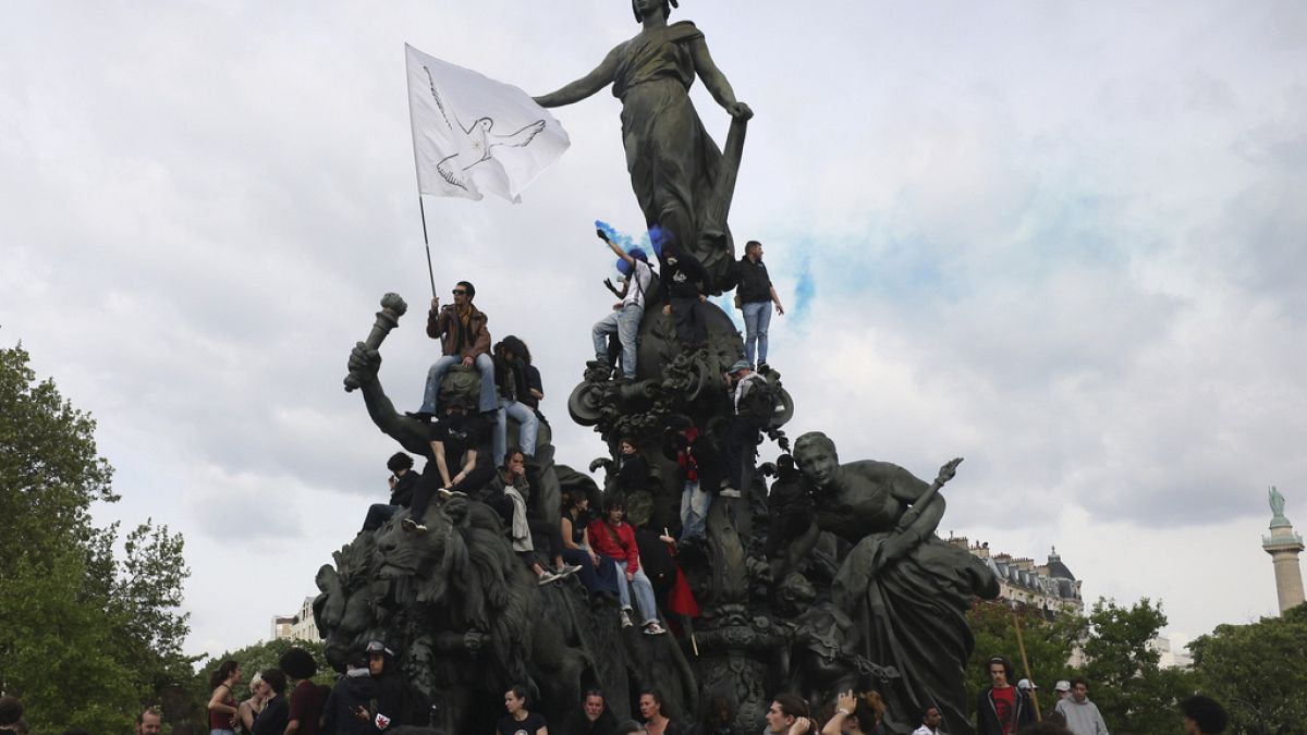 Първомайските протести във Франция се превръщат в политическо бойно поле преди изборите за ЕС
