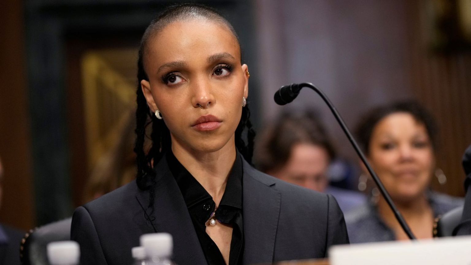 FKA Twigs develops deepfake AI Twigs to interact with fans | Euronews