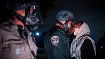 مواجهات بين الشرطة الأمريكية ومتظاهرين في جامعة كاليفورنيا بلوس أنجلوس