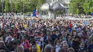 Tausende protestieren auf dem Freiheitsplatz in der slowakischen Hauptstadt Bratislava.