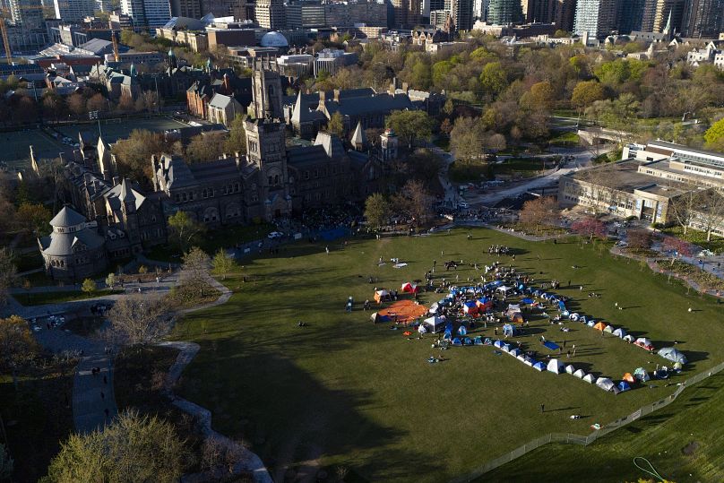 برپایی چادر در محوطه دانشگاه تورنتو در تاریخ پنج‌شنبه ۲ مه ۲۰۲۴ به نشانه حمایت از فلسطینیان