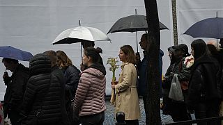 المئات يحيون ذكرى ضحايا أول حادث إطلاق نار في مدرسة بصربيا