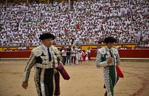 Foto de archivo: Celebración tras una corrida de toros en Pamplona en 2023
