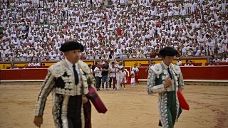 Foto de archivo: Celebración tras una corrida de toros en Pamplona en 2023