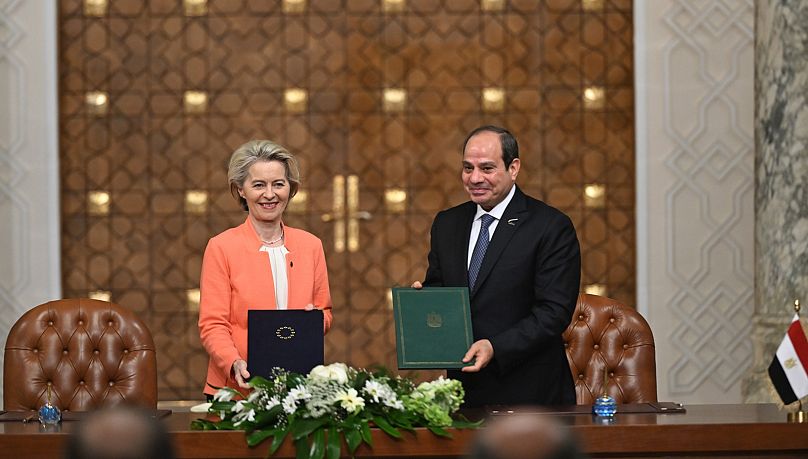 No último ano, a UE celebrou acordos com países vizinhos, como o Egipto, numa tentativa de diminuir a migração irregular.