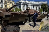 David Cameron à Kyiv, le 2 mai 2024.