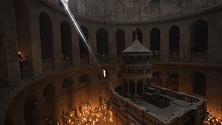 Cérémonie du "Feu sacré" au Saint-Sépulcre, à Jérusalem, en 2023.